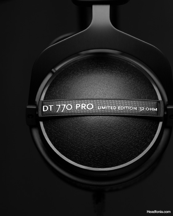 beyerdynamic DT 770 Pro 32 ohm Limited Edition Professional Studio  Headphones, Gray