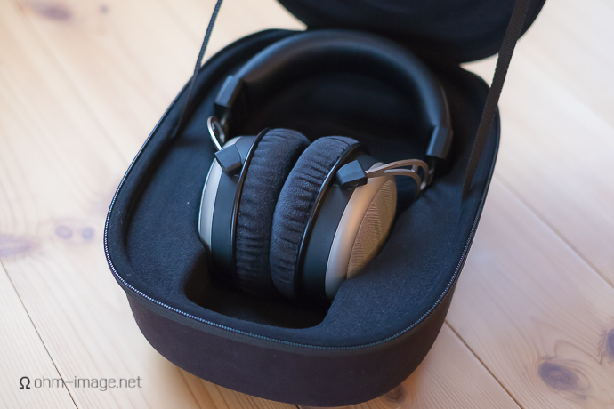 Review: Beyerdynamic T1 V2 - a pint with Mark Knopfler - Headfonia