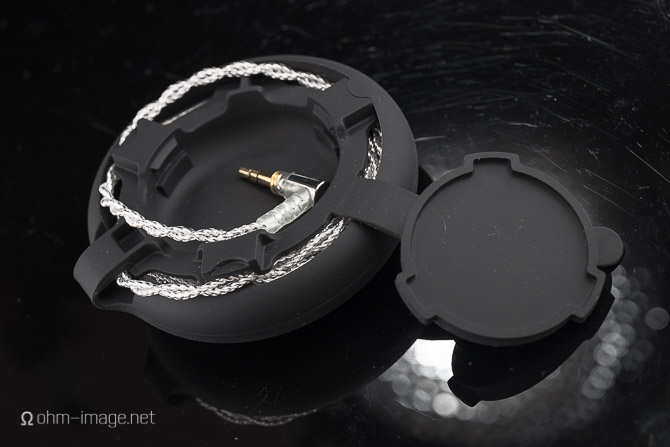Review: Final Audio F7200 - Polite, Reverent, Reference