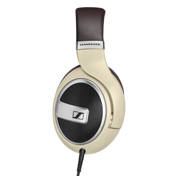 Review: Sennheiser HD599 - One Up! - Headfonia Reviews
