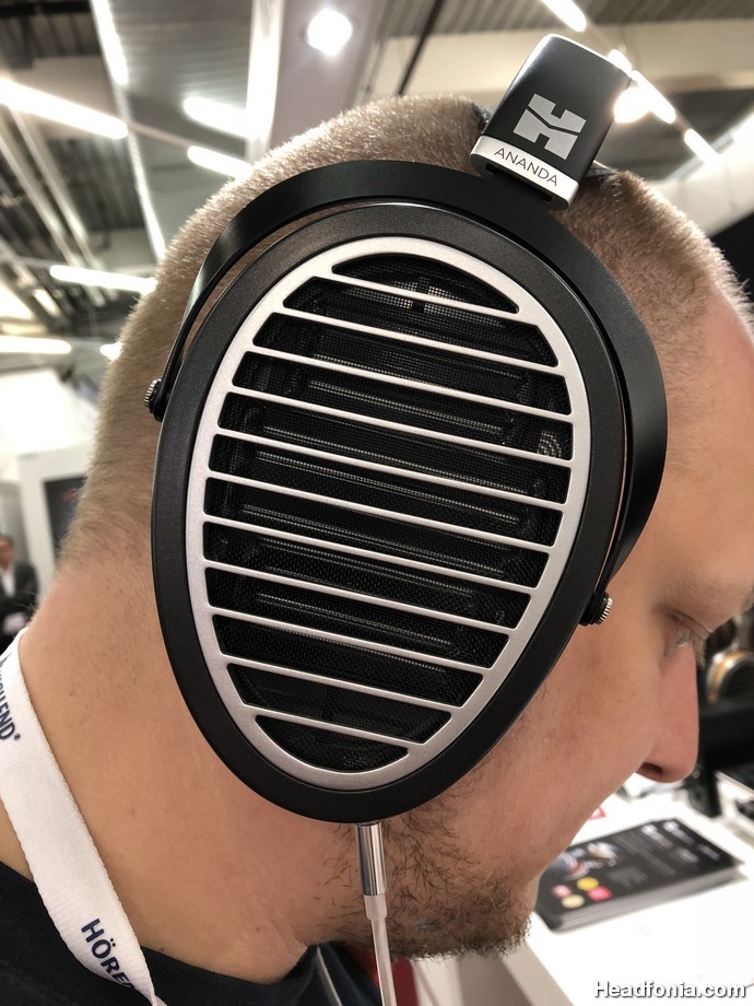 Hifiman Ananda (2) - Headfonia Reviews