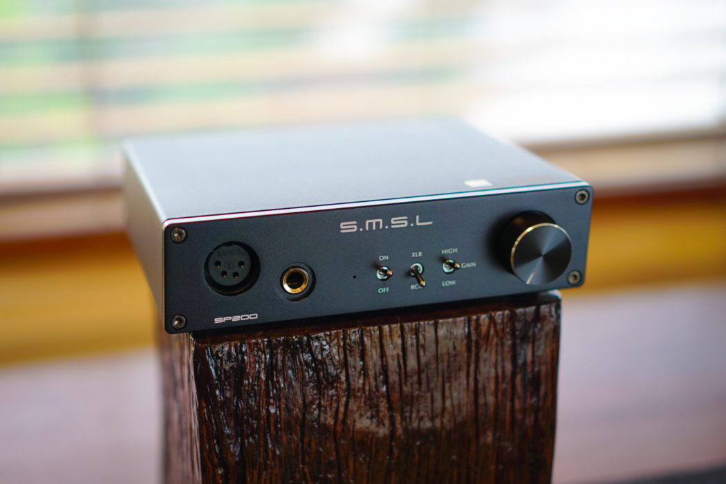 SMSL SP200 THX AAA 888 headphone amplifier