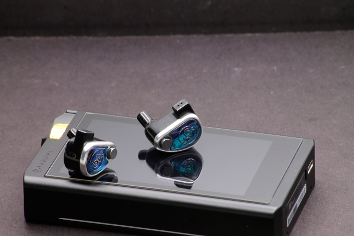 64 Audio Nio