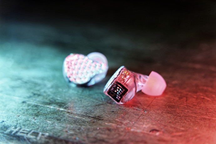FiiO FA9 Review - Headfonia Reviews