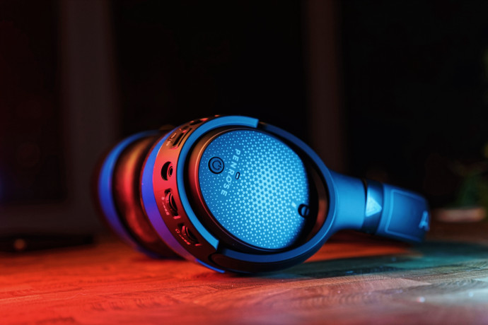 Audeze Maxwell Review - Headfonia Reviews