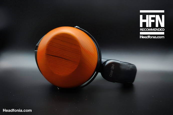 www.headfonia.com