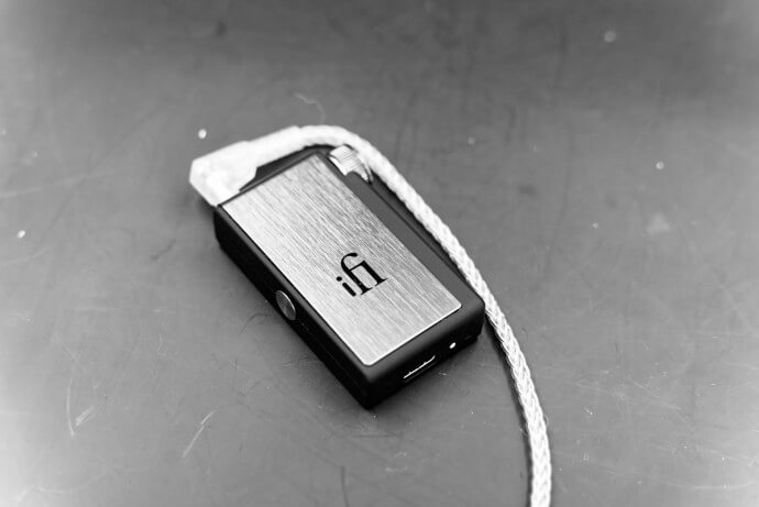 dac-ifi-audio-go-blu-review-headfonia-14