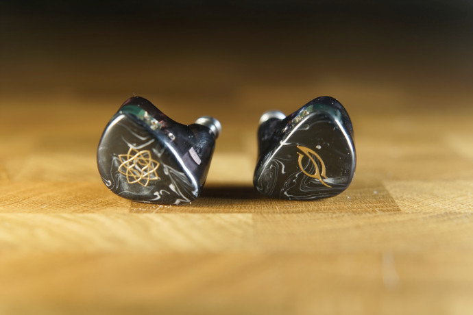 iem-seeaudio-bravery-headfonia-review-15