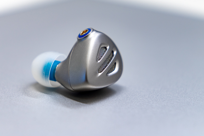 FiiO FH9, Audífonos In-Ear