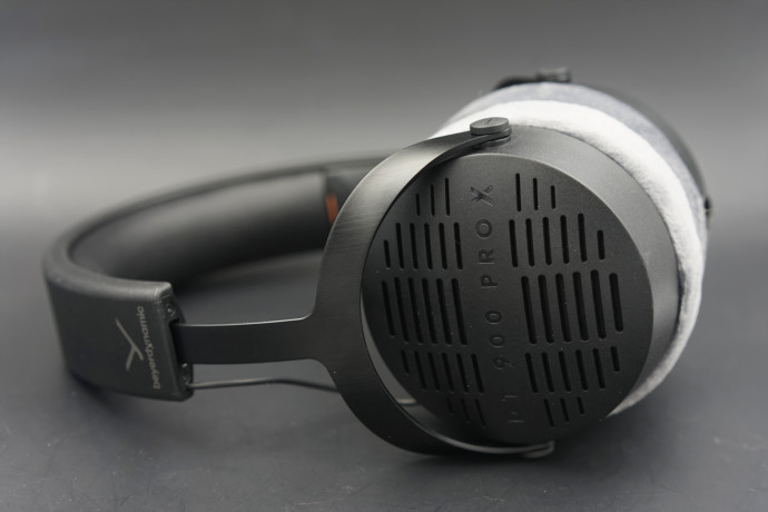 headphone-beyerdynamic-dt-900-pro-x-headfonia-2