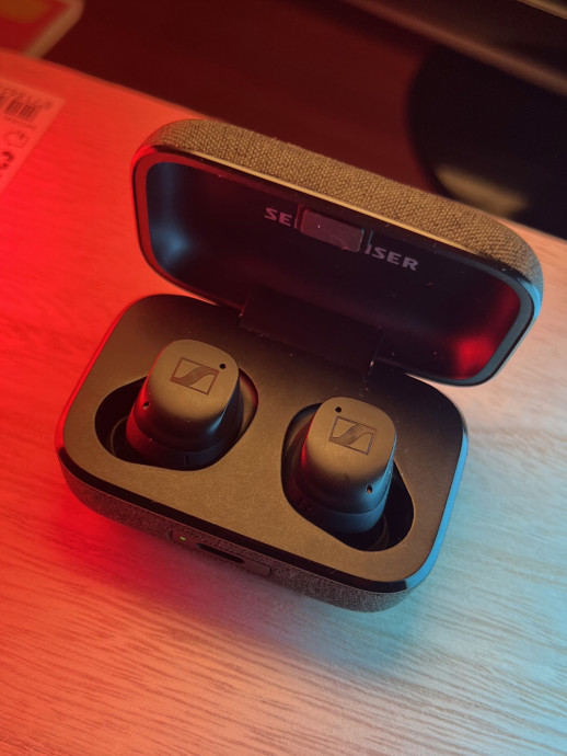 iem-sennheiser-momentum-true-wireless-3-headfonia-18