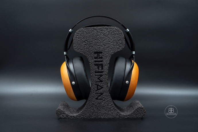 HIFIMAN SUNDARA Closed-Back Over-Ear Planar Magnetic Wired Hi-Fi Headphones  with Stealth Magnet Design, Wood Ear Cups