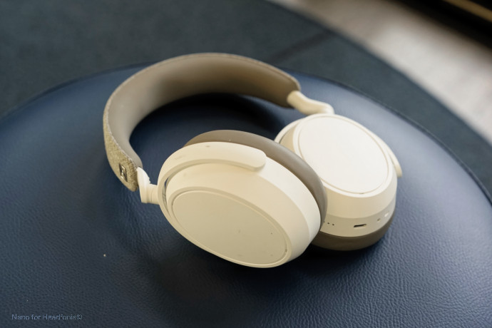 Sennheiser Momentum 4 Wireless review: Understated headphones sound great -  Techgoondu