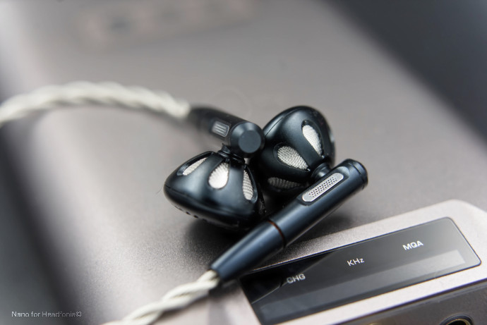 earbuds-fiio-ff5-headfonia-29