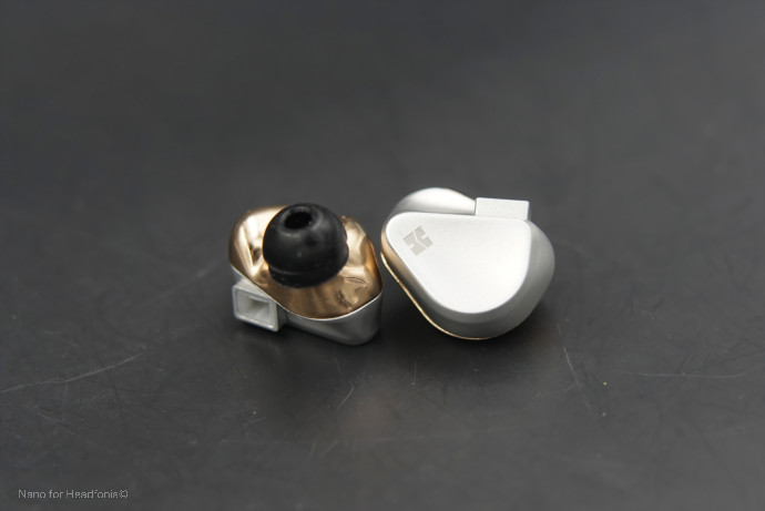 iem-hifiman-svanar-headfonia-18