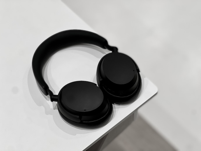 headphone-sennheiser-accentum-wireless-35