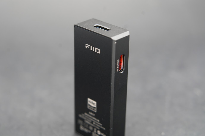 usb-dac-fiio-ka17-headfonia-12