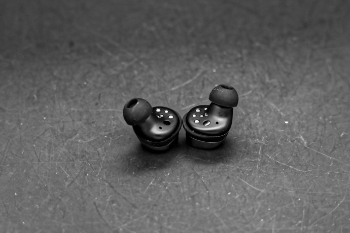 iem-sennheiser-momentum-true-wireles-4-headfonia-20