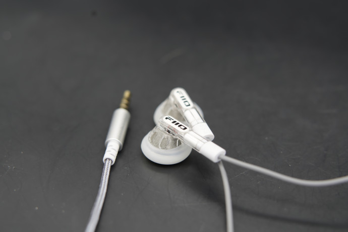 earphone-fiio-ff1-headfonia-12