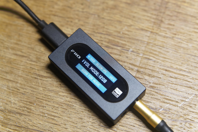 dac-amp-fiio-ka15-headfonia-31
