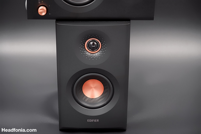 Edifier MR5 (2) - Headfonia